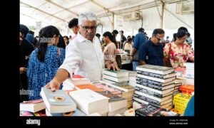 ഇല്ലായ്മയുടെ പണിപ്പുരകള്‍; ഉണ്‍മയുടെയും: എം പി രാധാകൃഷ്ണന്റെ സര്‍ഗാത്മകചിന്തകള്‍